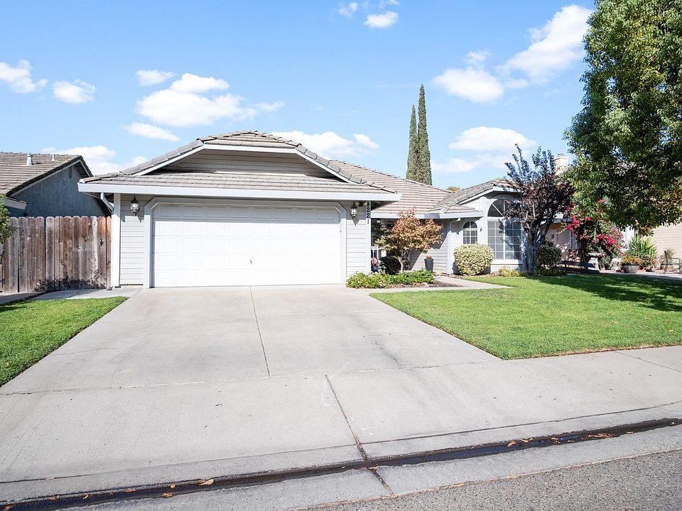 1st image of 4221 Summerfield Dr