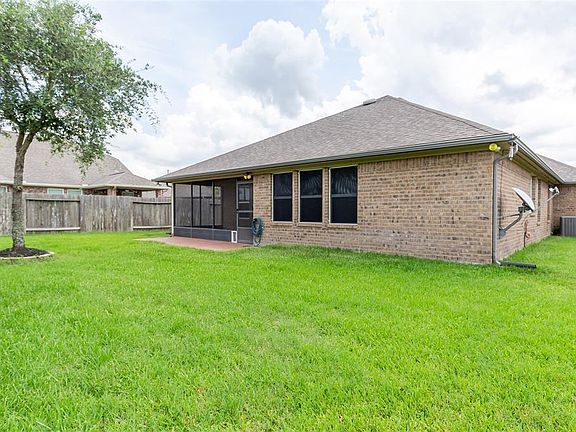 3rd image of 9908 Willow Falls Ln
