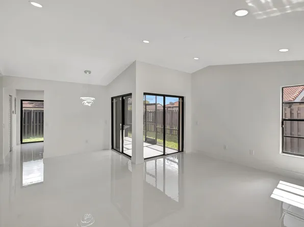 15237 SW 46th Lane #F-76, Miami, FL 33185