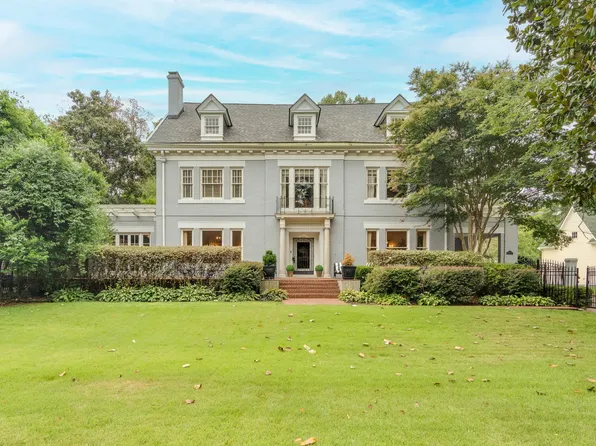 2221 Poplar Ave, Memphis, TN 38104