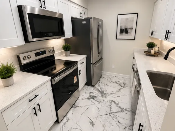 244 Reynolds St #412, Alexandria, VA 22304
