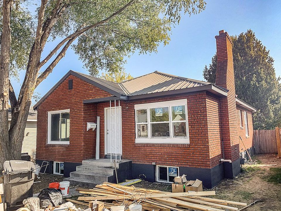 1st image of 536 E 13th St