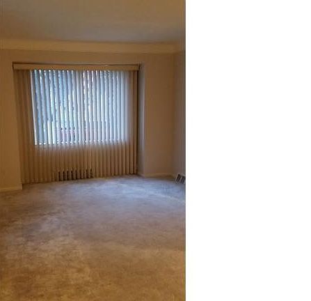 3rd image of 1458 Lejeune Ave