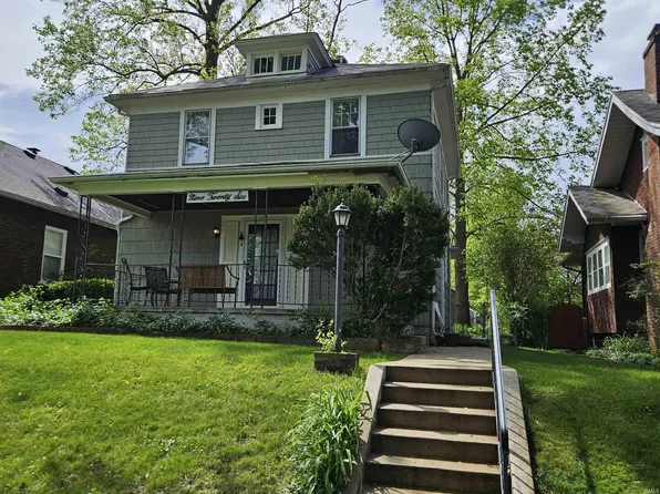 926 E Victoria St, South Bend, IN 46614