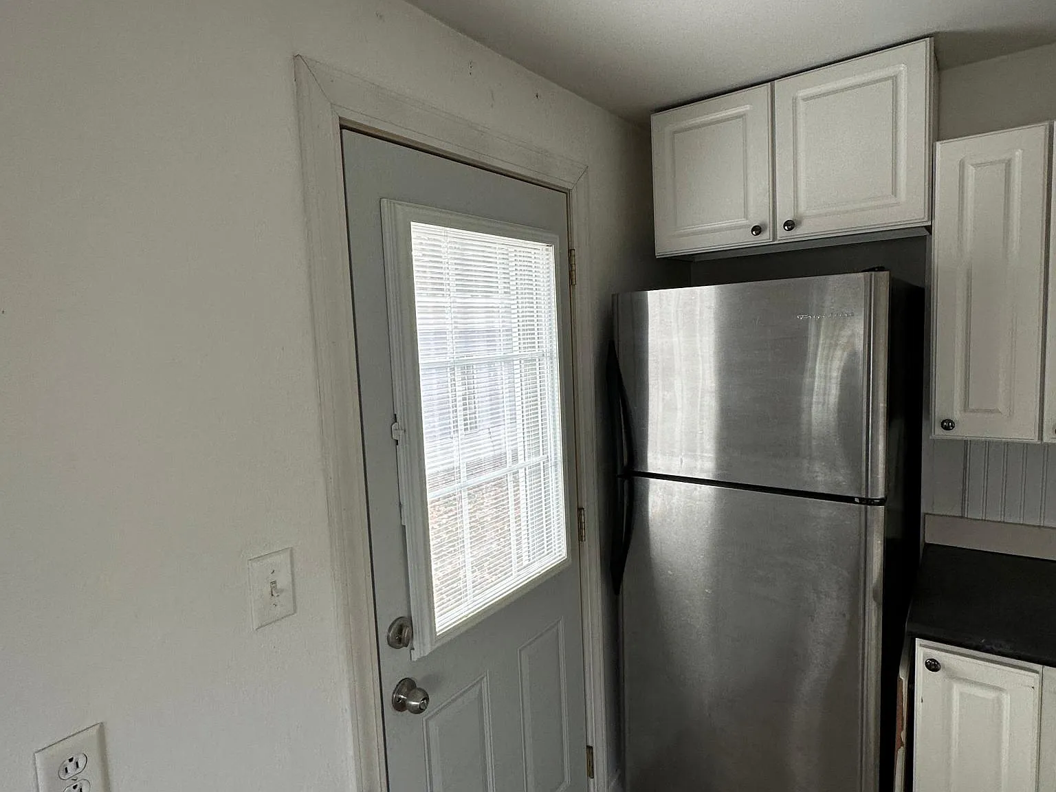 3 bed, 1500 sqft, $1,700 — Photo 3