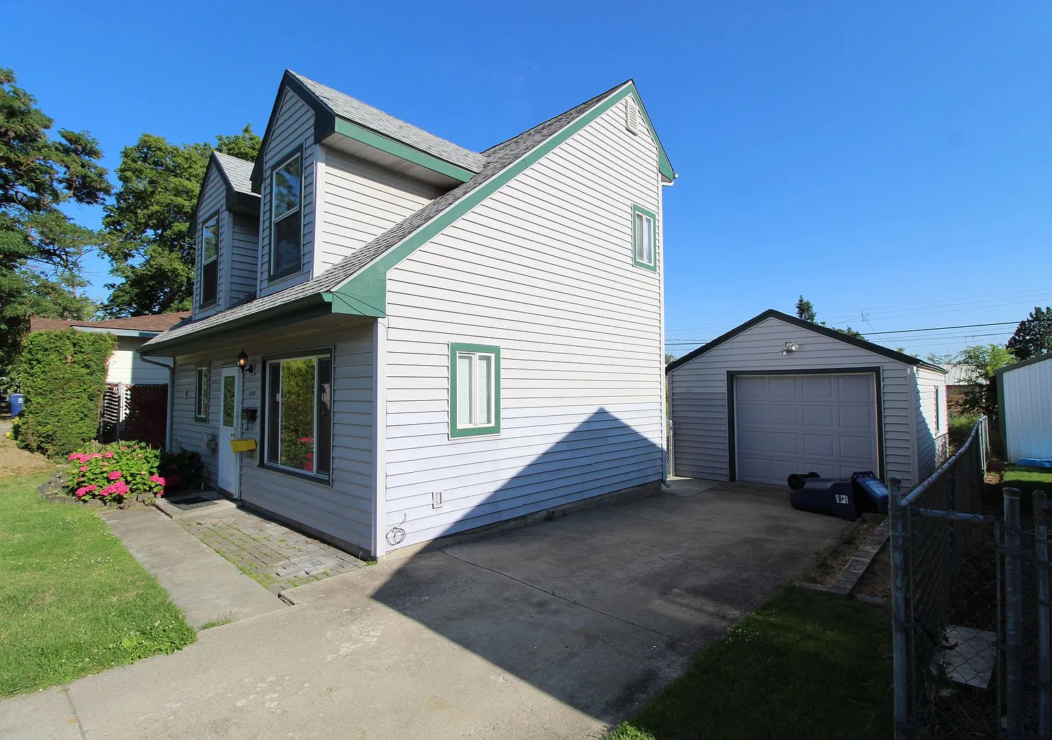 1619 W. Kiernan — Photo 2