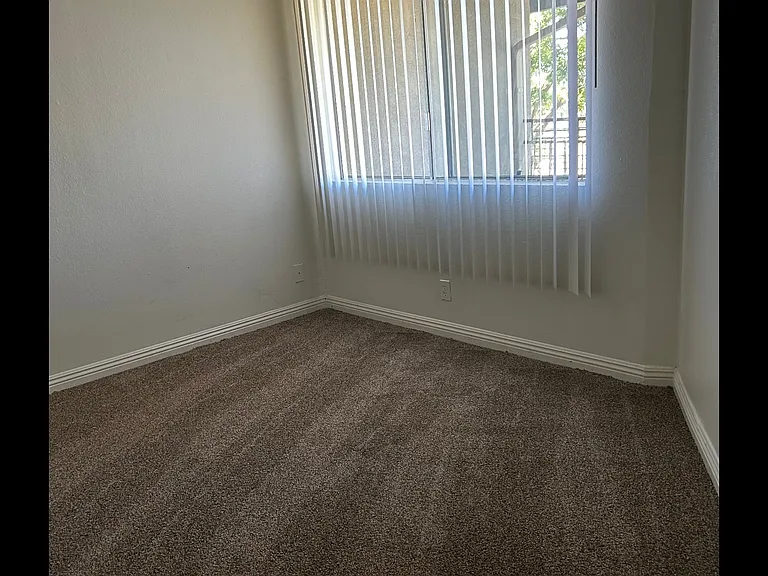 13911 Norwalk Blvd — Photo 6