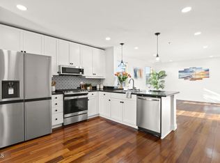 285 N Ventura Ave APT 24, Ventura, CA 93001