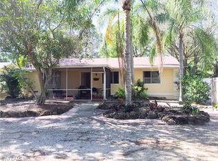 425 5th St SW, Naples, FL 34117