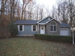 38 Luty Dr, Hyde Park, NY 12538