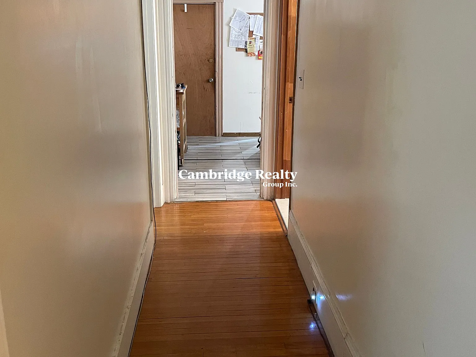 3 bed, 1.0 bath, 1000 sqft, $3,660 — Photo 4