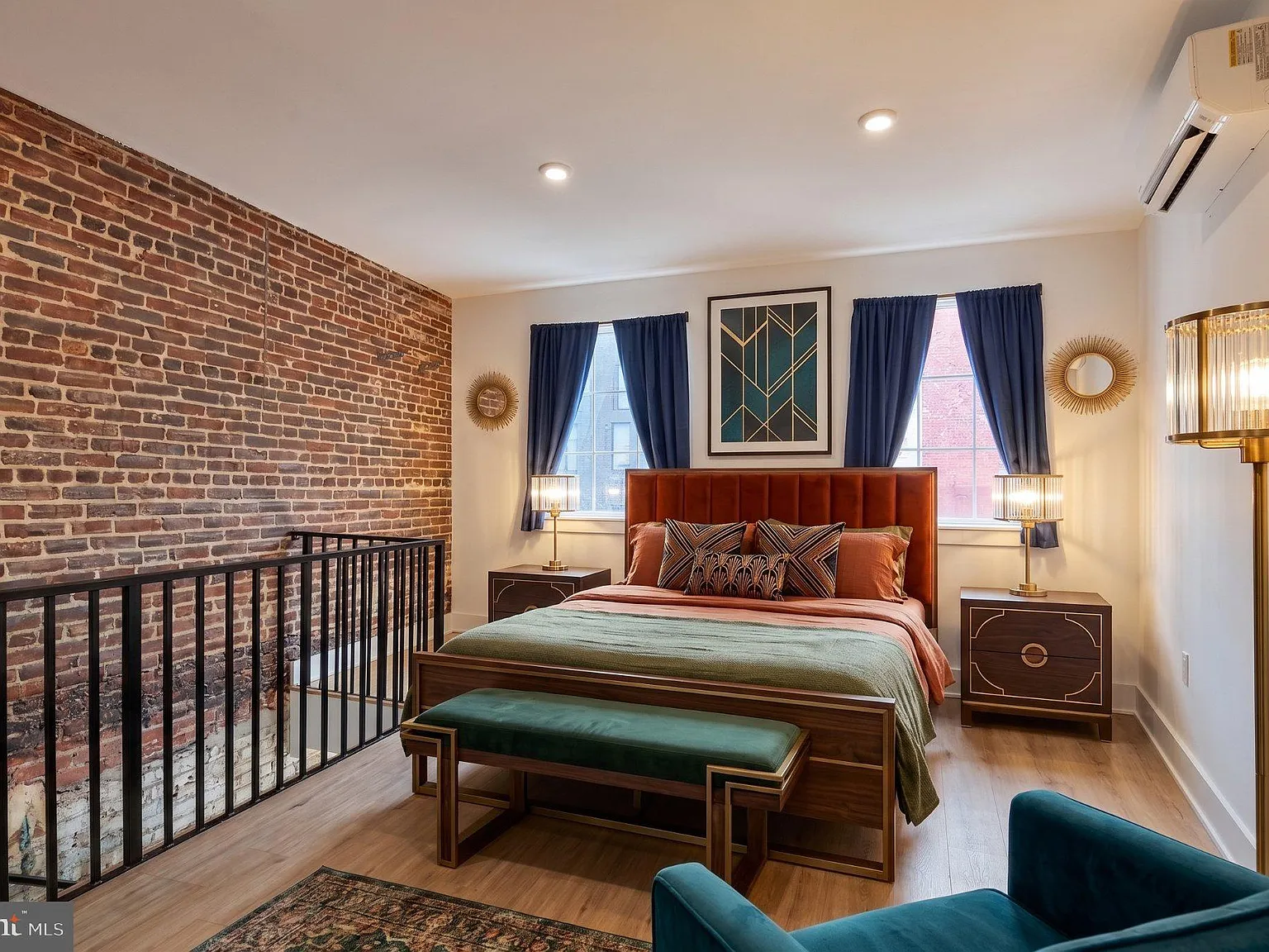1 bed, 1.0 bath, $1,995 — Photo 2