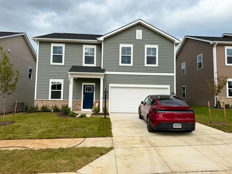 457 Gravenstein Ln — Photo 4
