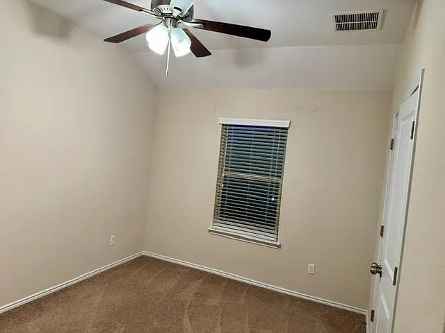3 bed, 2.0 bath, 1821 sqft, $2,175 — Photo 4