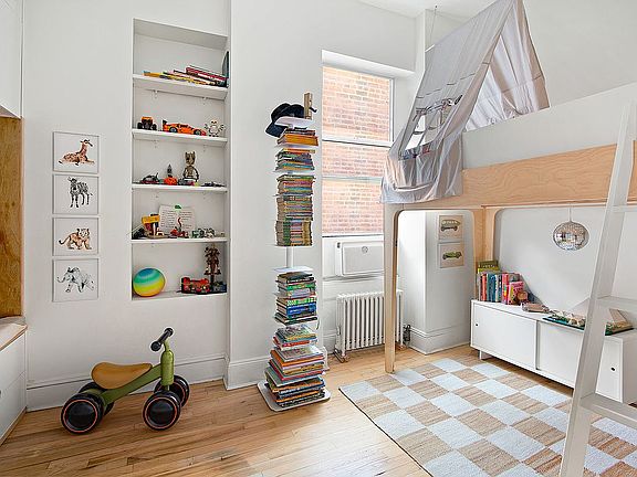 5th image of 232 President St APT 2L