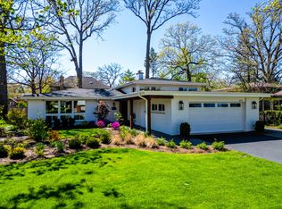 1232 Blackthorn Ln, Deerfield, IL 60015