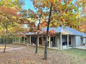 2nd image of 491 Robinwood Ln