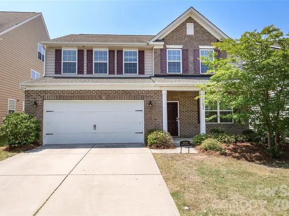 16059 Harbor Hill Dr, Charlotte, NC 28273