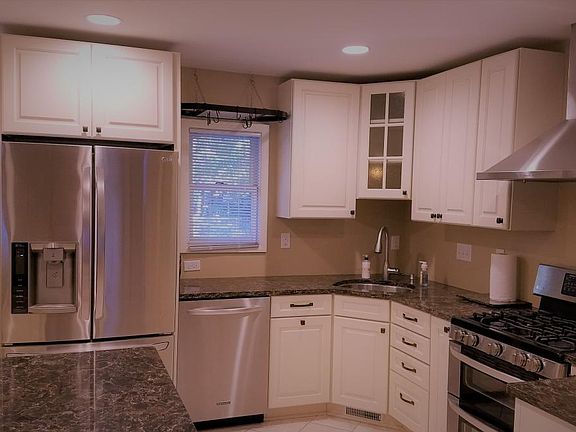 New kitchen new stainless appliances