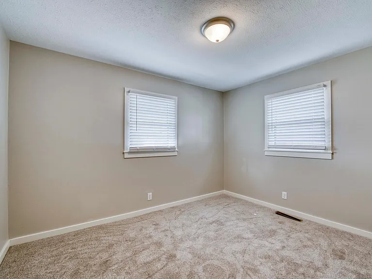 1356 E Rosebrier St — Photo 23