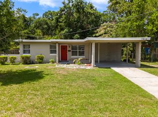 7912 Chateau Dr S, Jacksonville, FL 32221