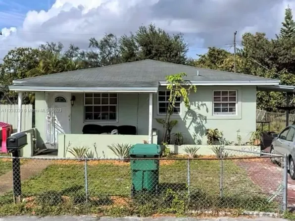 911 Superior St, Opa Locka, FL 33054