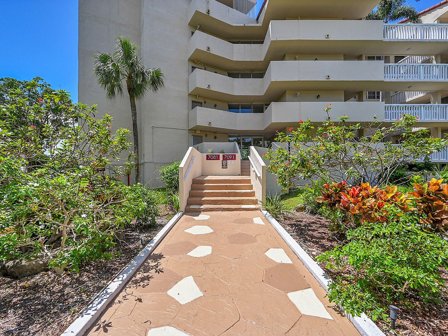7081 Environ Boulevard #339