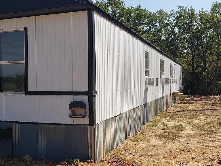 315 The Oil Rd — Photo 25