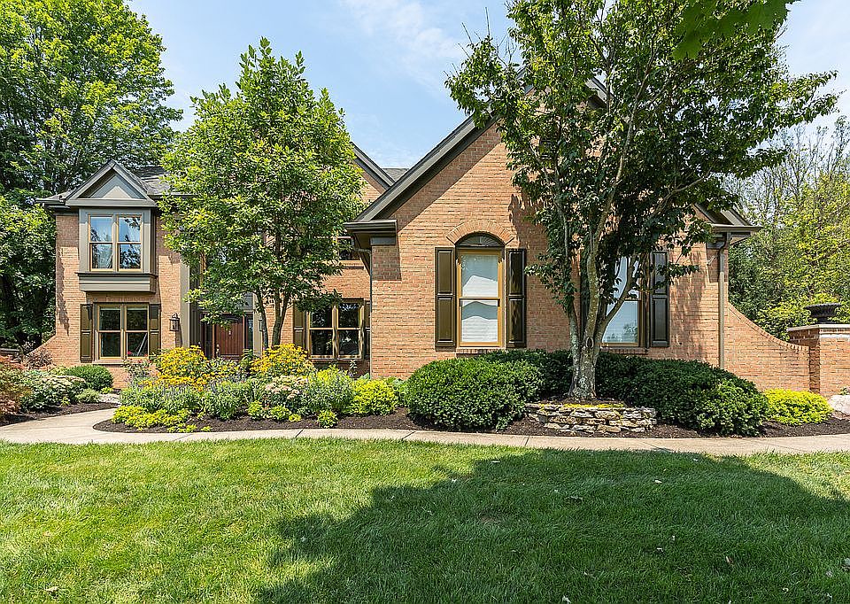 2nd image of 9904 Mistymorn Ln