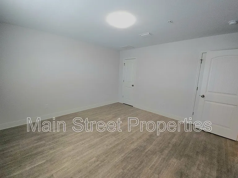 313 N Navy Blvd #1A — Photo 18
