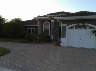 15275 SW 169th Ln, Miami, FL 33187