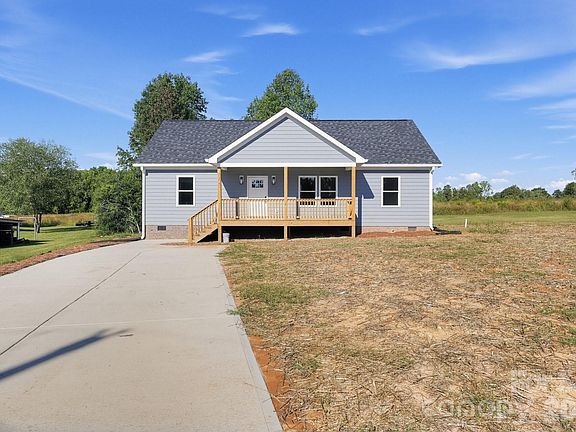 3rd image of 315 Beattie Rd