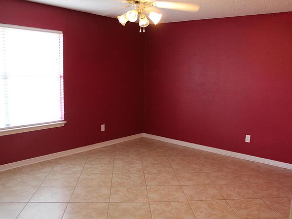 2nd image of 2052 Alfred Blvd