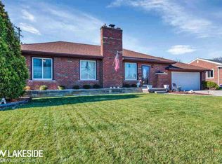 28531 Little Mack Ave, Saint Clair Shores, MI 48081