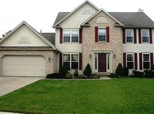 27085 Glenside Ln, Olmsted Township, OH
