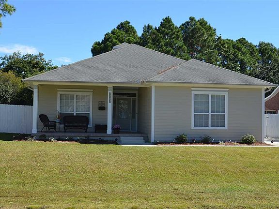 2nd image of 1420 Nautilus Dr