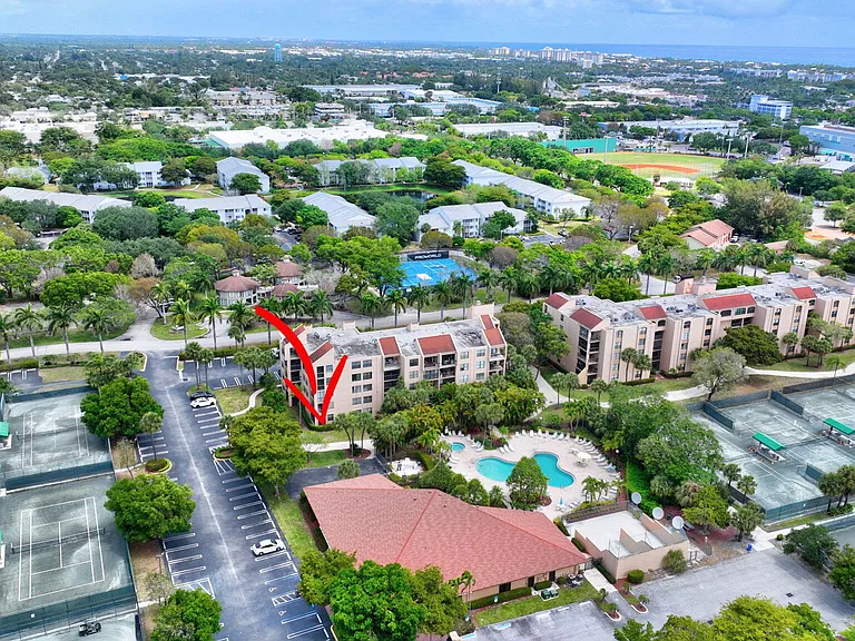 600 Egret Cir #7105 — Photo 49