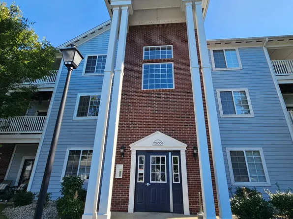 2600 Aristocrat Pl Unit 303, Louisville, KY 40299