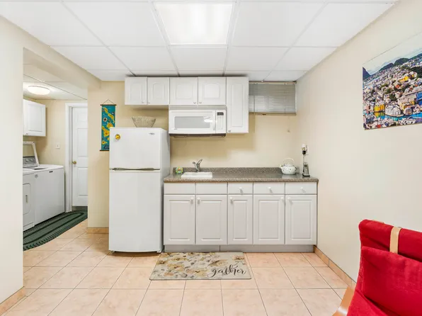 415a 57th Street image 25 of 37