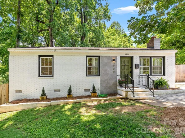 3900 Dunwoody Dr, Charlotte, NC 28215