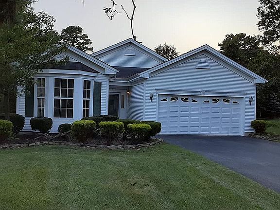 2nd image of 118 Newcastle Ct