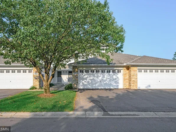 7573 5th St N, Oakdale, MN 55128