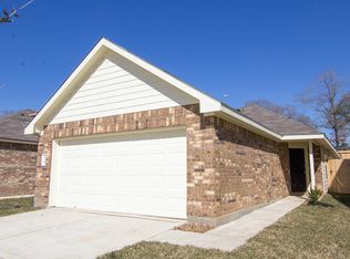 376 Upper Creek Dr, Willis, TX 77378
