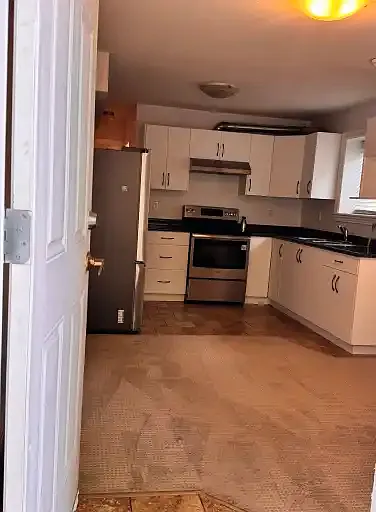 1 bed, 1.0 bath, $1,300 — Photo 3