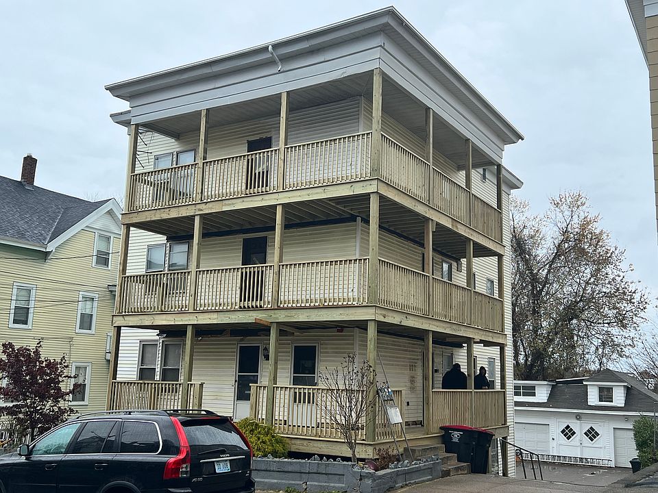 1st image of 35 1st Ave