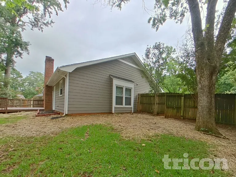 26 Maid Lynn Ct — Photo 17