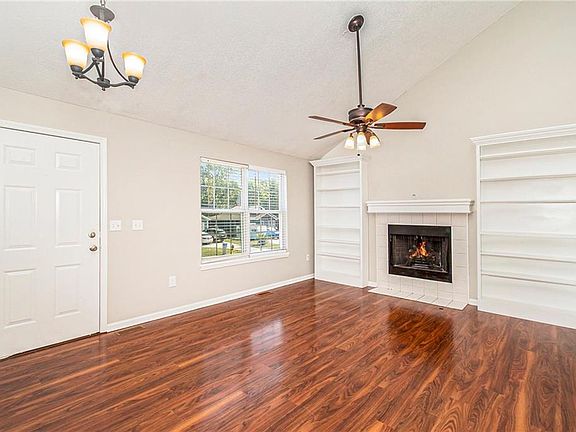 5th image of 1853 Gates Dr W