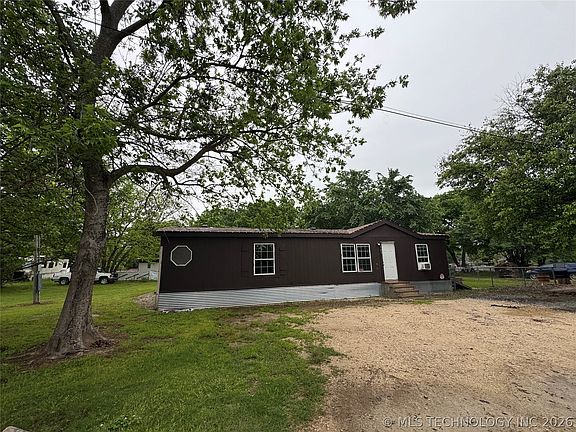 3rd image of 503 Godfrey St