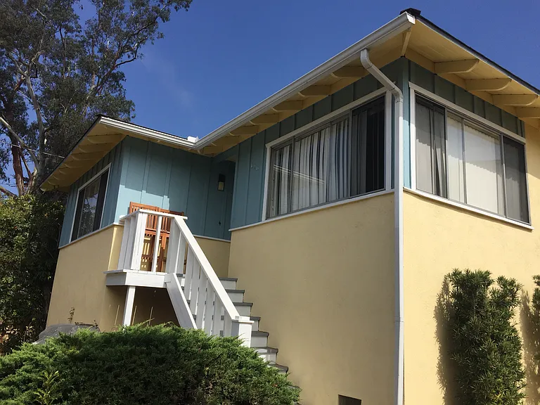 616 Chiquita Rd — Photo 2
