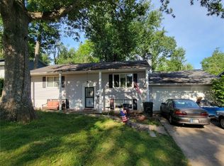 3641 Terrace Hill Dr NE, Cedar Rapids, IA 52402